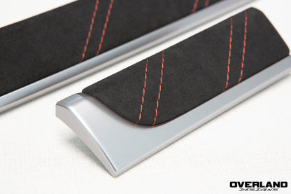 Upgraded Middle Dash Garnish
